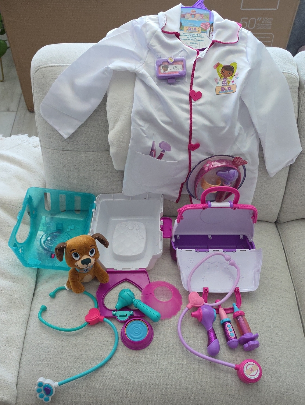Doc McStuffin doctor Dress Upset And Accessories